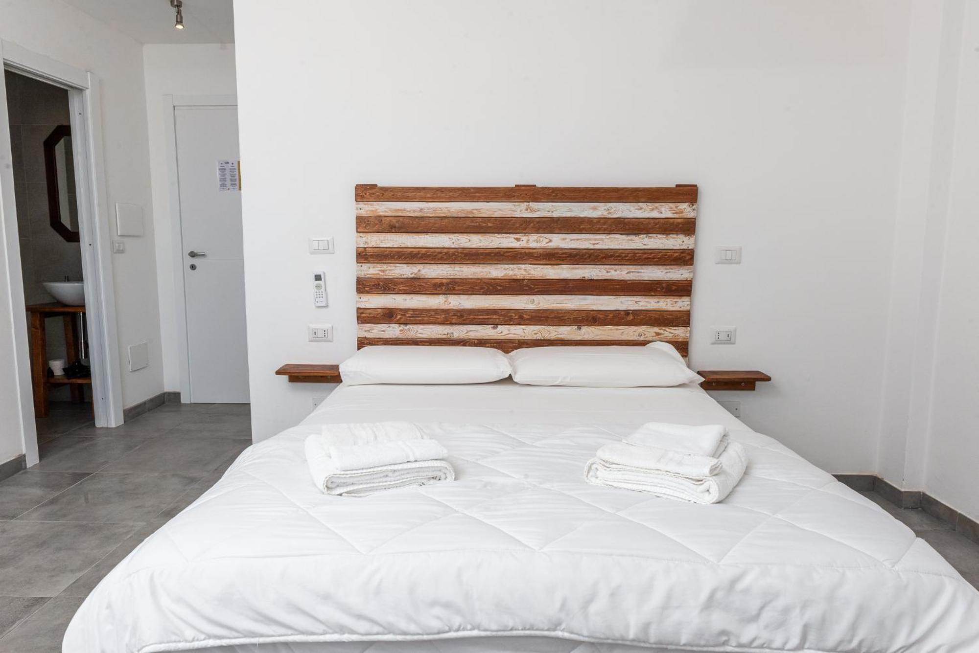 Guest House - Affittacamere Green Apartment - By Faendho Porto Torres Kültér fotó