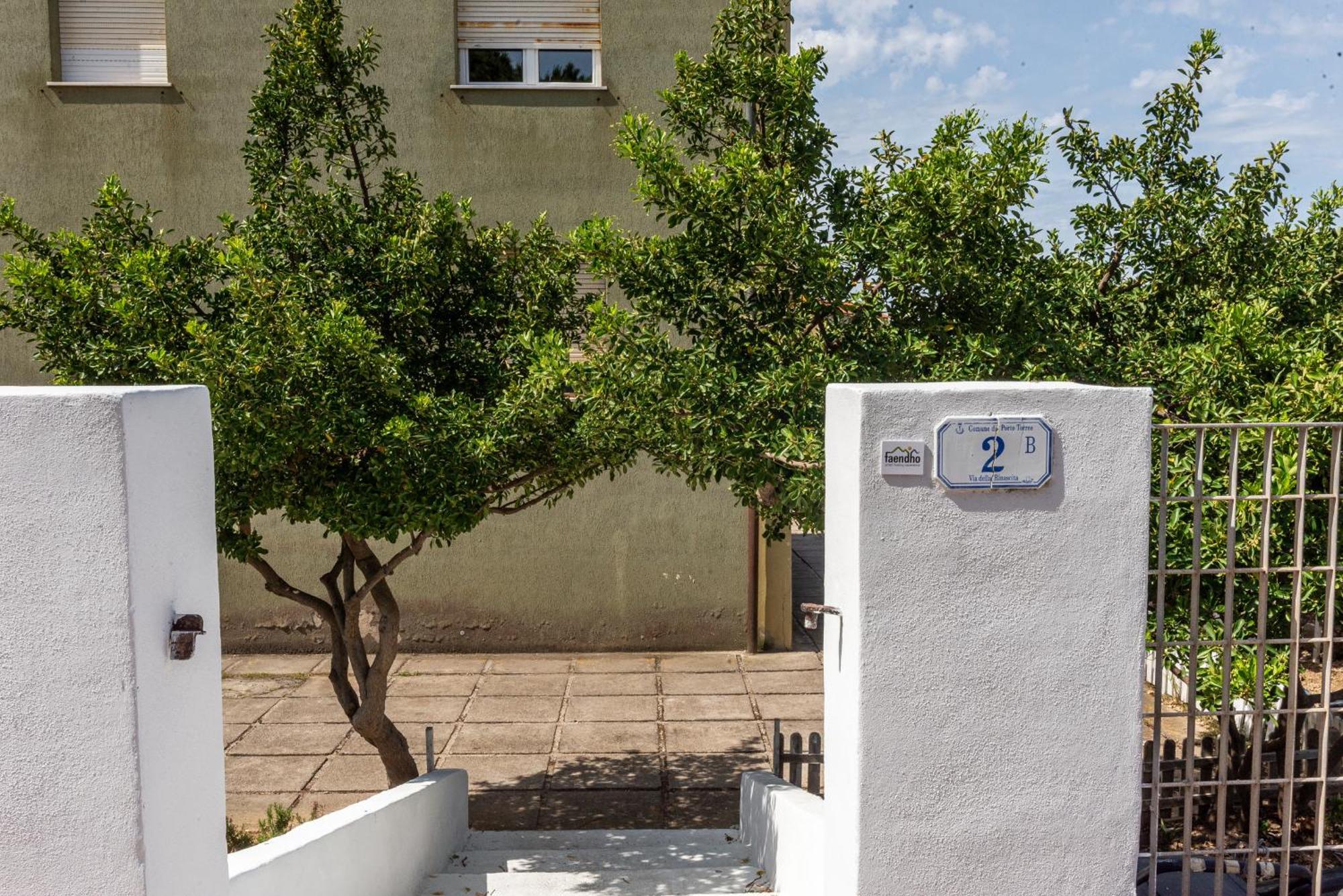 Guest House - Affittacamere Green Apartment - By Faendho Porto Torres Kültér fotó
