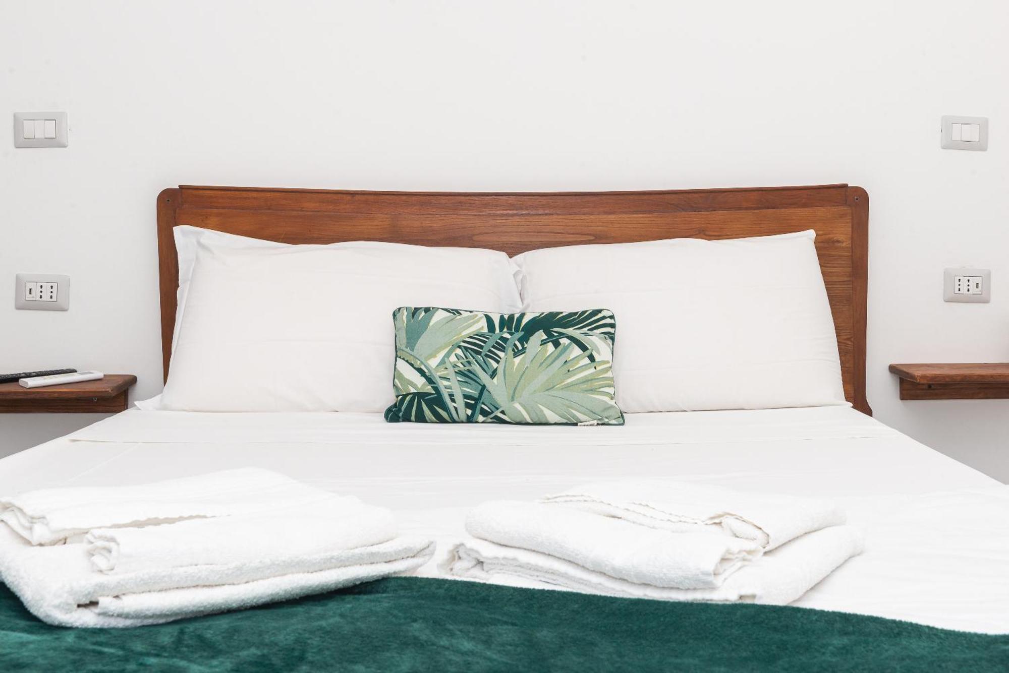 Guest House - Affittacamere Green Apartment - By Faendho Porto Torres Kültér fotó